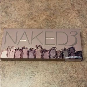 Urban Decay Naked 3 Eyeshadow palette